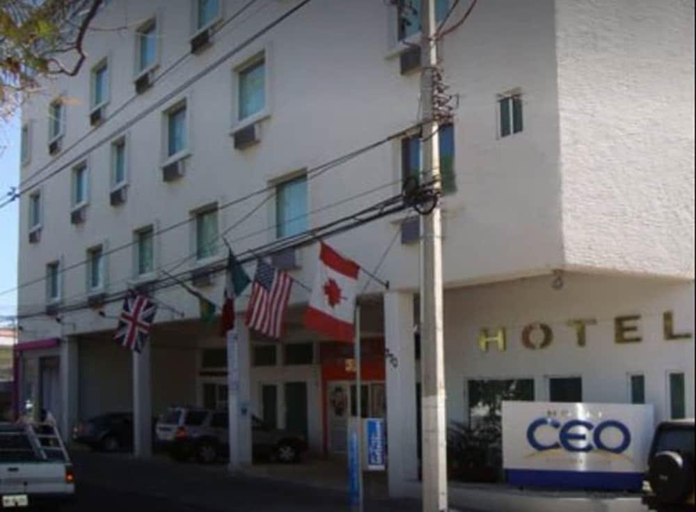 Hotel CEO Morelia Exterior foto